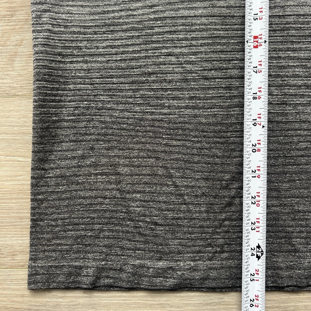 Lululemon Men's Small Metal Vent Tech Shirt Grey Black Ombre Stripe Short Sleeve - Picture 7 of 9